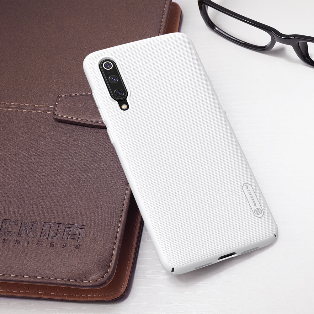 Carcasă cu caneluri Nillkin, din plastic durificat, pentru Xiaomi Mi 9 - negru