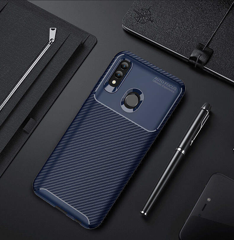Carcasă din plastic cu textură carbon, pentru Honor 10 Lite / Huawei P Smart (2019) - negru