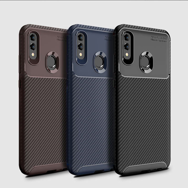 Carcasă din plastic cu textură carbon, pentru Honor 10 Lite / Huawei P Smart (2019) - negru