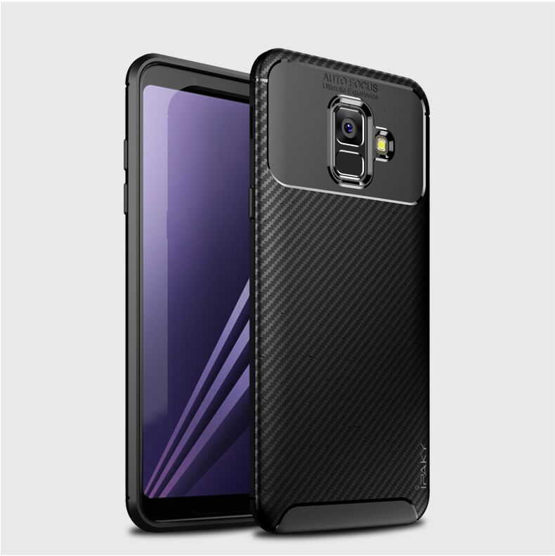 Carcasă Ipaky, din plastic cu textură carbon, pentru Samsung Galaxy A6 (2018) - negru